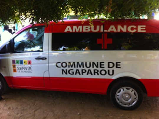 Deux ambulances de ‘’Servir le Sénégal’’ à la Somone et Ngaparou